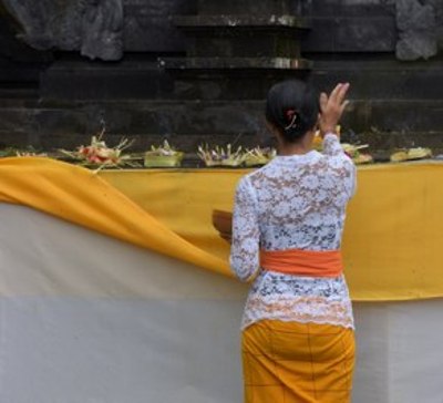 Ceremony in Pura Lempuyang