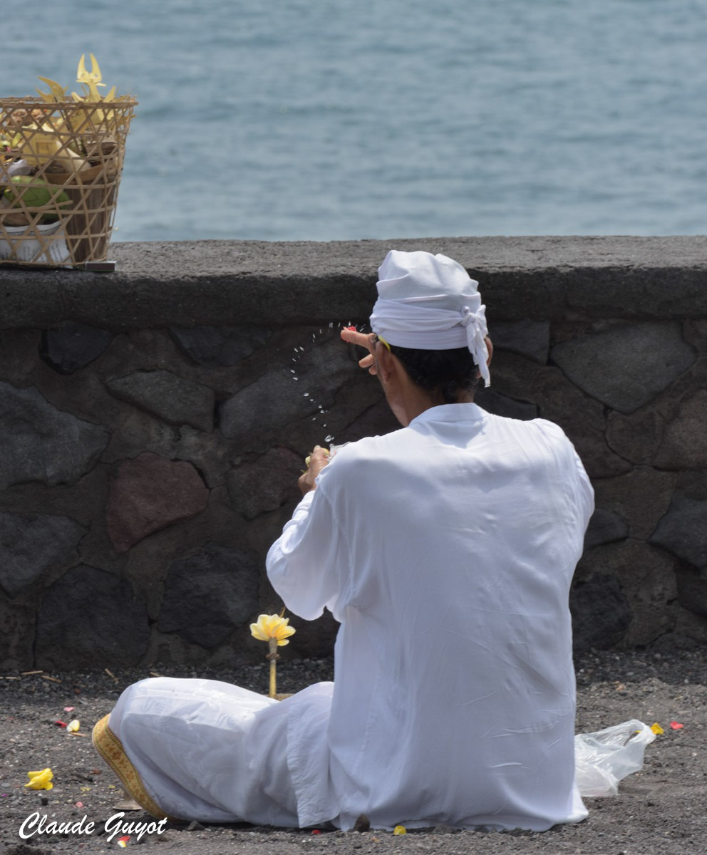 Facing Bali Sea 