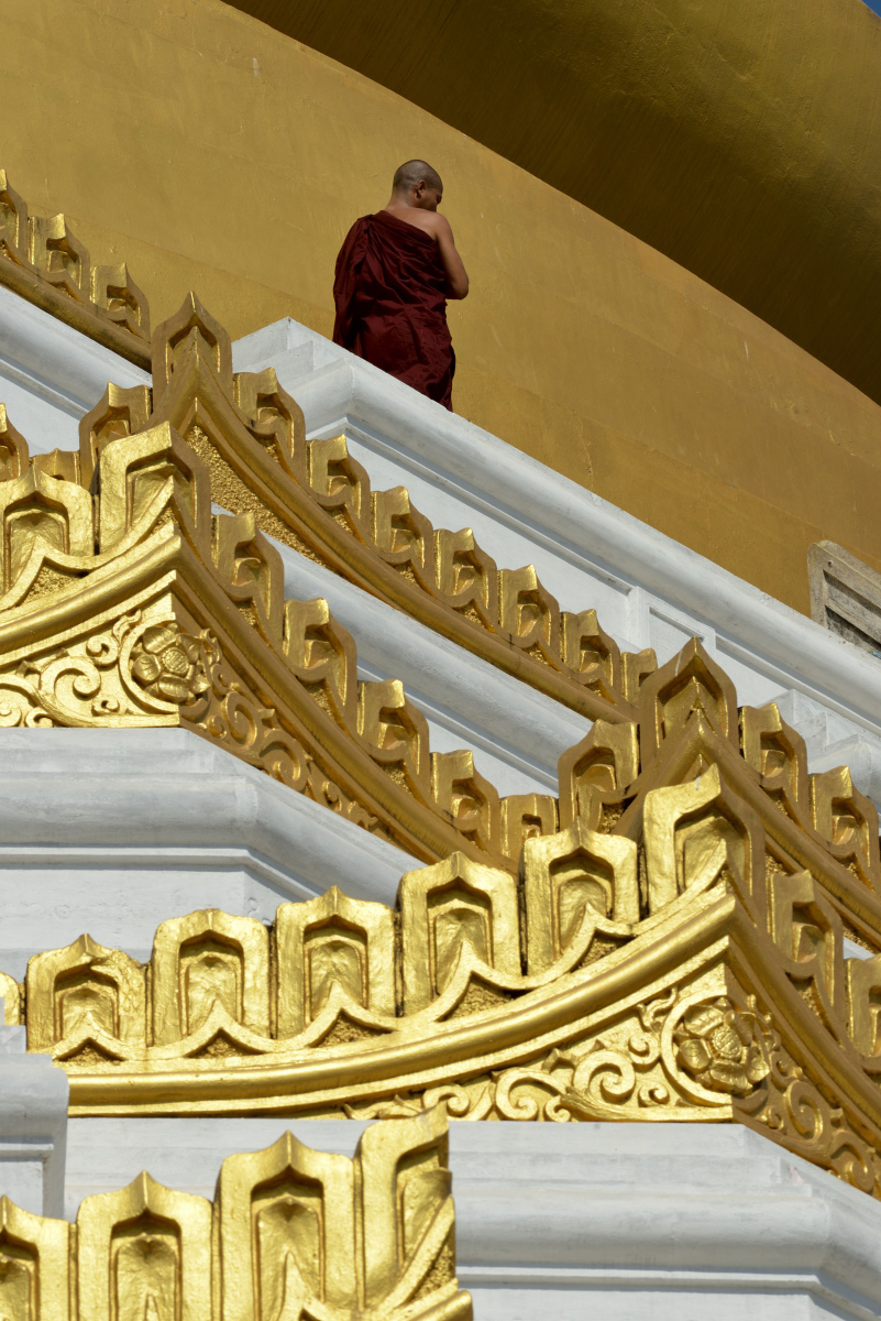 Gold, Crimson and Moonshine: Above Bago, Mahazedi Paya